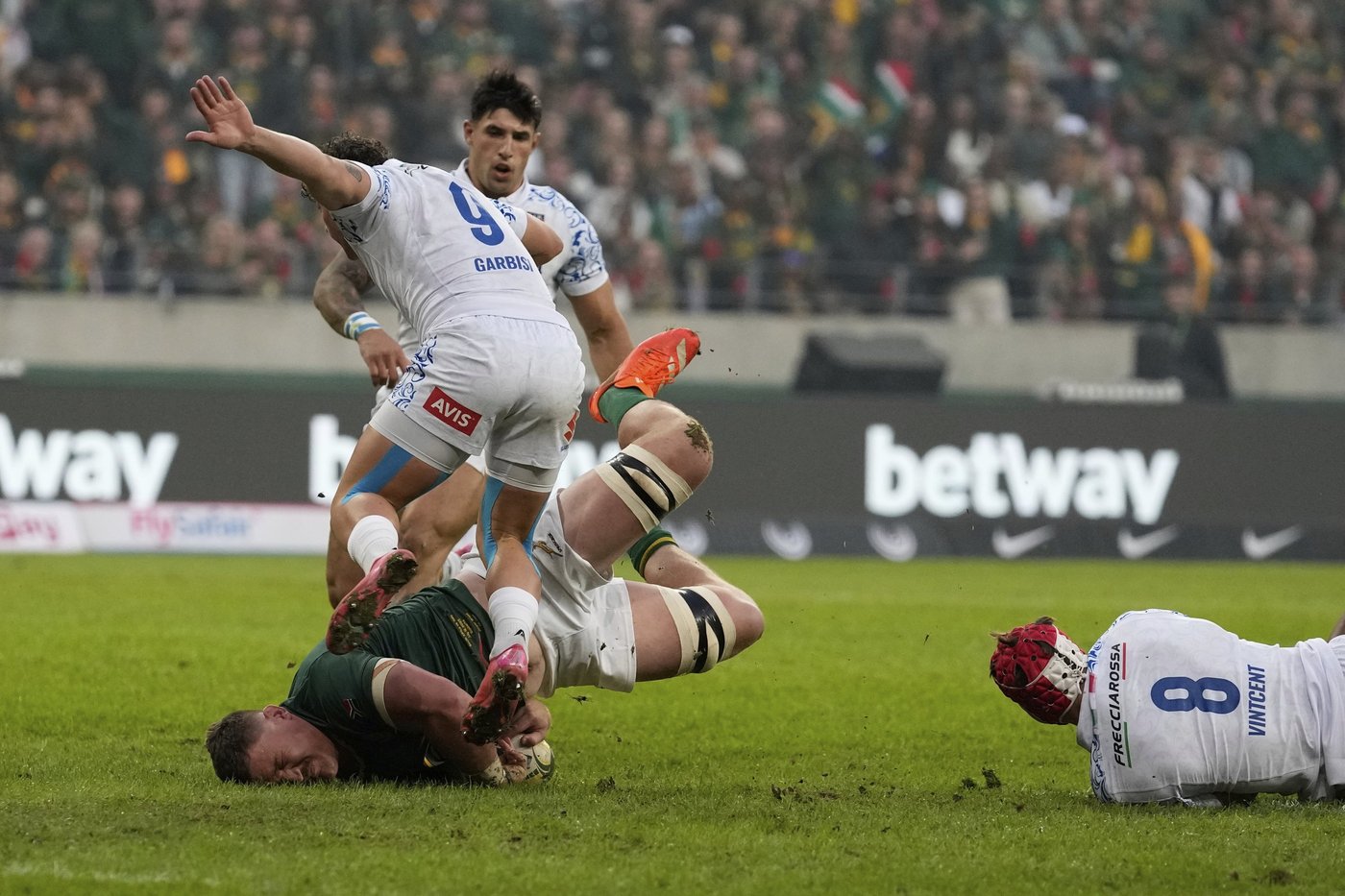 14-man Springboks score 7 tries and blank Italy | iNFOnews.ca 14-man Springboks score 7 tries and blank Italy | iNFOnews.ca