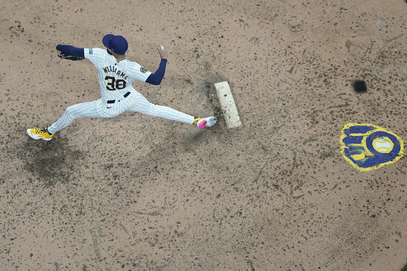 Brewers closer Devin Williams makes no excuses after Mets' stunning 9th-inning comeback | iNFOnews.ca