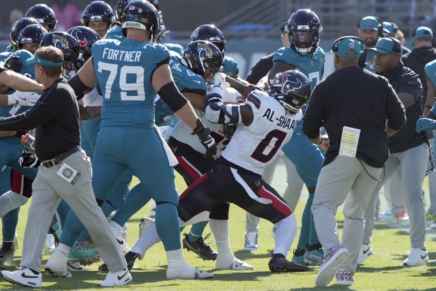 Houston's Al-Shaair apologizes for hit on Jacksonville's Lawrence that led to concussion | iNFOnews.ca