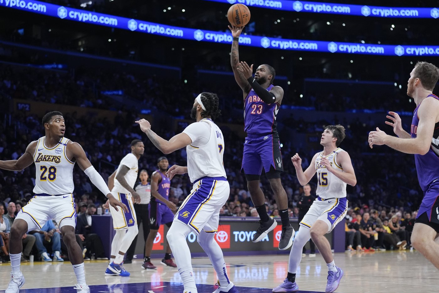 LeBron James gets 2nd straight triple-double as Lakers dunk Raptors 123-103 | iNFOnews.ca LeBron James gets 2nd straight triple-double as Lakers dunk Raptors 123-103 | iNFOnews.ca