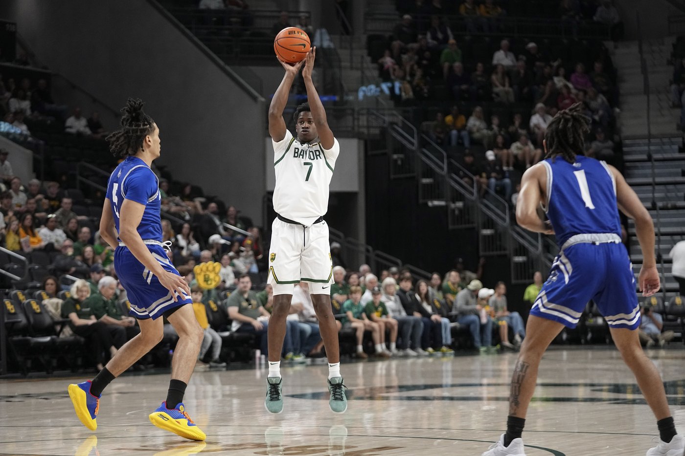 No. 17 Baylor has another home blowout as Nunn scores 23 in 91-60 win over New Orleans | iNFOnews.ca No. 17 Baylor has another home blowout as Nunn scores 23 in 91-60 win over New Orleans | iNFOnews.ca