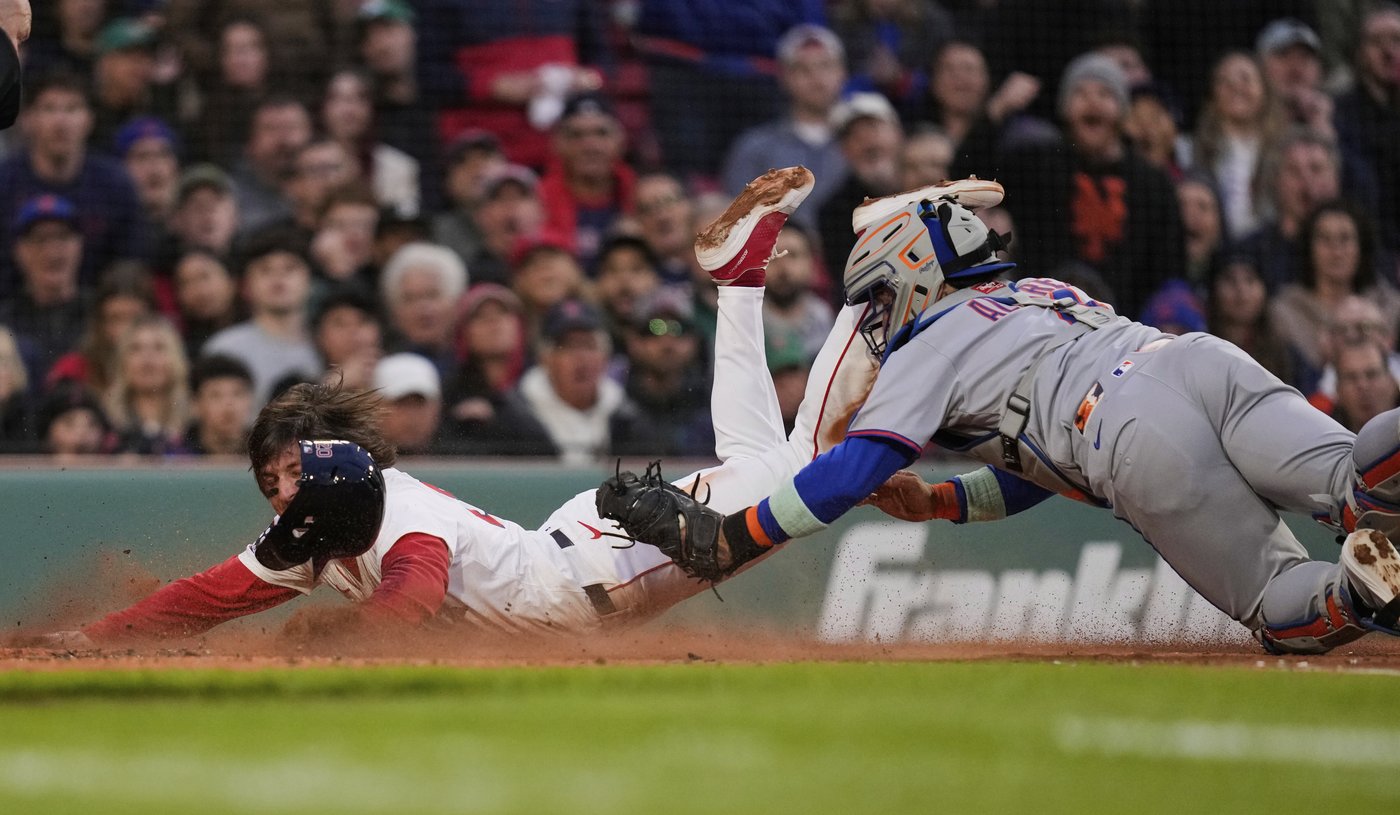 Narváez and Devers homer, bullpen carries Red Sox to 2-0 win over Mets after ejections | iNFOnews.ca