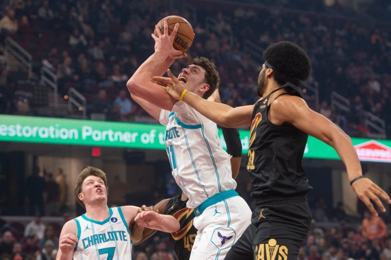 Knueppel scores 29 points, Miller has 25 in Hornets' 119-111 OT win over Cavaliers | iNFOnews.ca