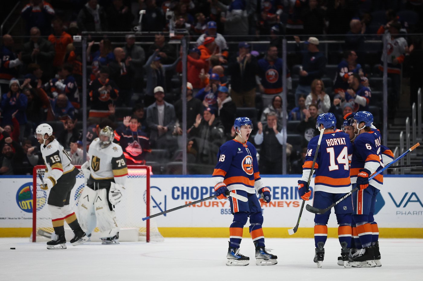 Emil Heineman scores in 4th round of shootout and Islanders beat Golden Knights 5-4 | iNFOnews.ca