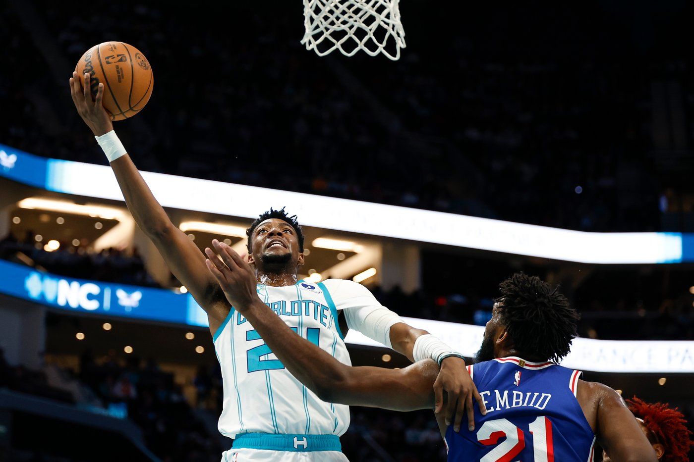 Embiid, George rally 76ers' to 118-114 win over Hornets, snap Charlotte's 5-game win streak | iNFOnews.ca Embiid, George rally 76ers' to 118-114 win over Hornets, snap Charlotte's 5-game win streak | iNFOnews.ca