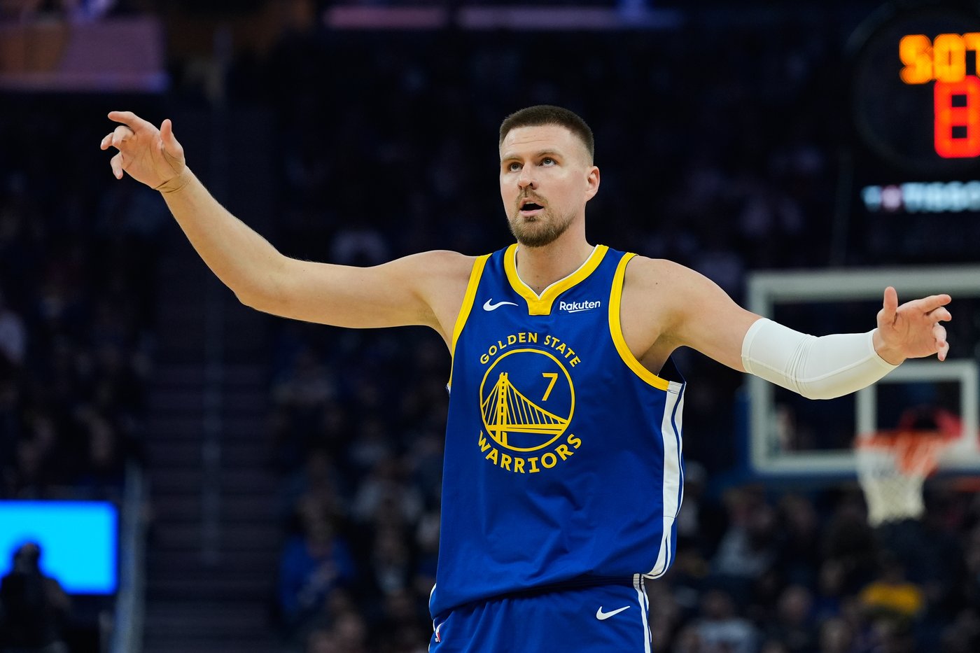 Buzelis scores career-high 41 points and hits key 3-pointer in overtime, Bulls beat Warriors 130-124 | iNFOnews.ca