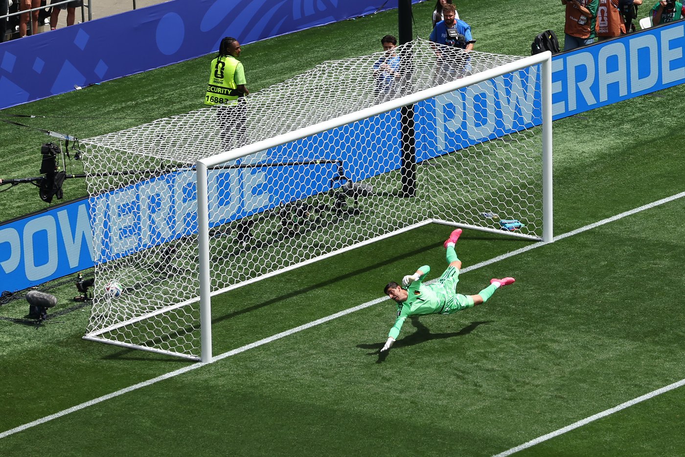 Belgium and its 'Golden Generation' veterans get off to unimpressive start in World Cup | iNFOnews.ca Belgium and its 'Golden Generation' veterans get off to unimpressive start in World Cup | iNFOnews.ca
