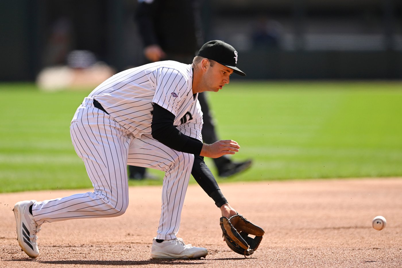 Davis Martin pitches White Sox past AL champion Blue Jays 3-0 for 3-game sweep | iNFOnews.ca Davis Martin pitches White Sox past AL champion Blue Jays 3-0 for 3-game sweep | iNFOnews.ca