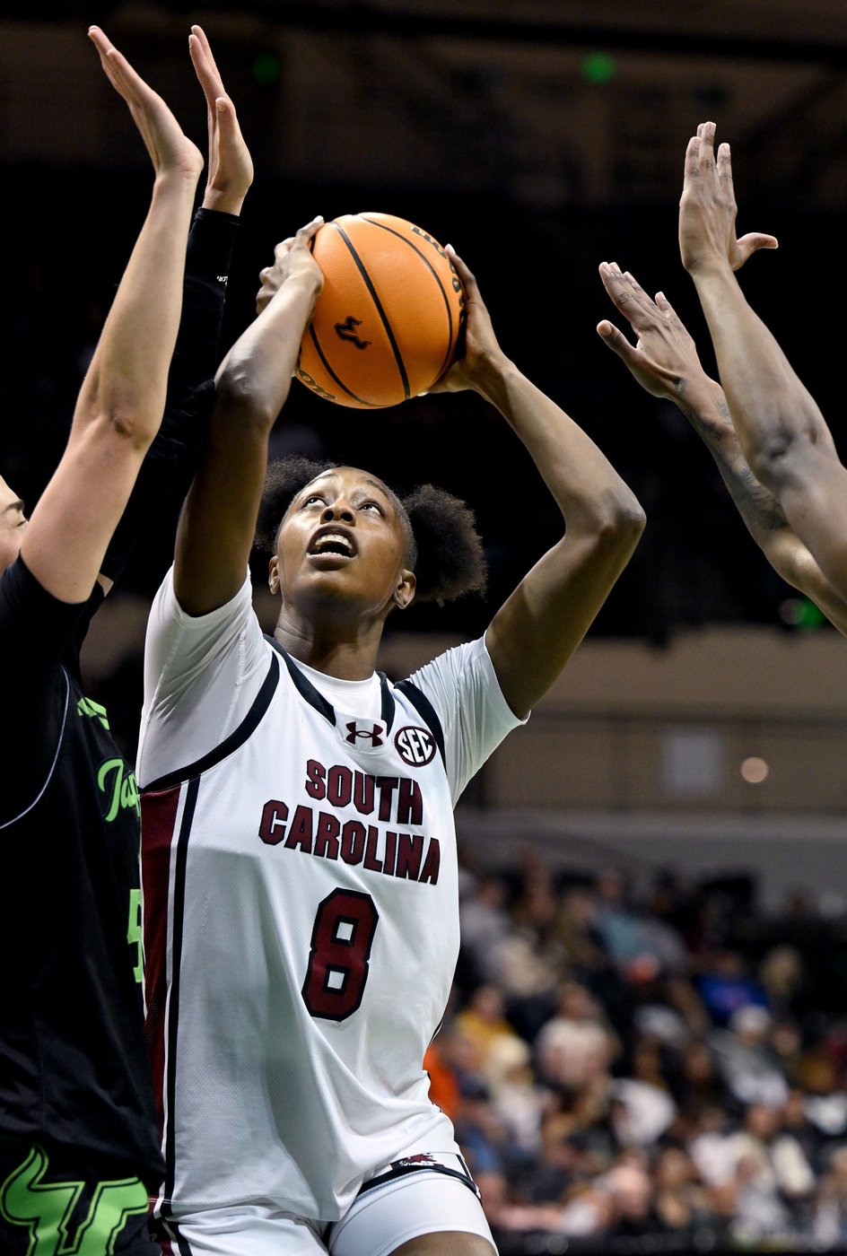 Joyce Edwards scores 34 points as No. 3 South Carolina rolls past USF 103-44 | iNFOnews.ca