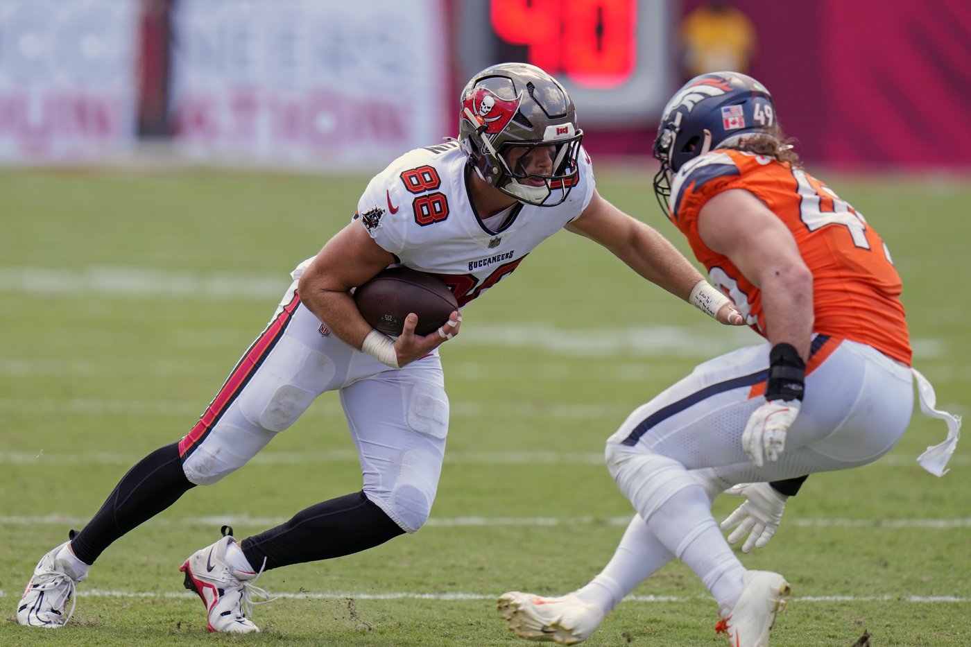 Broncos suffer big loss after leading tackler Alex Singleton diagnosed with torn ACL | iNFOnews.ca