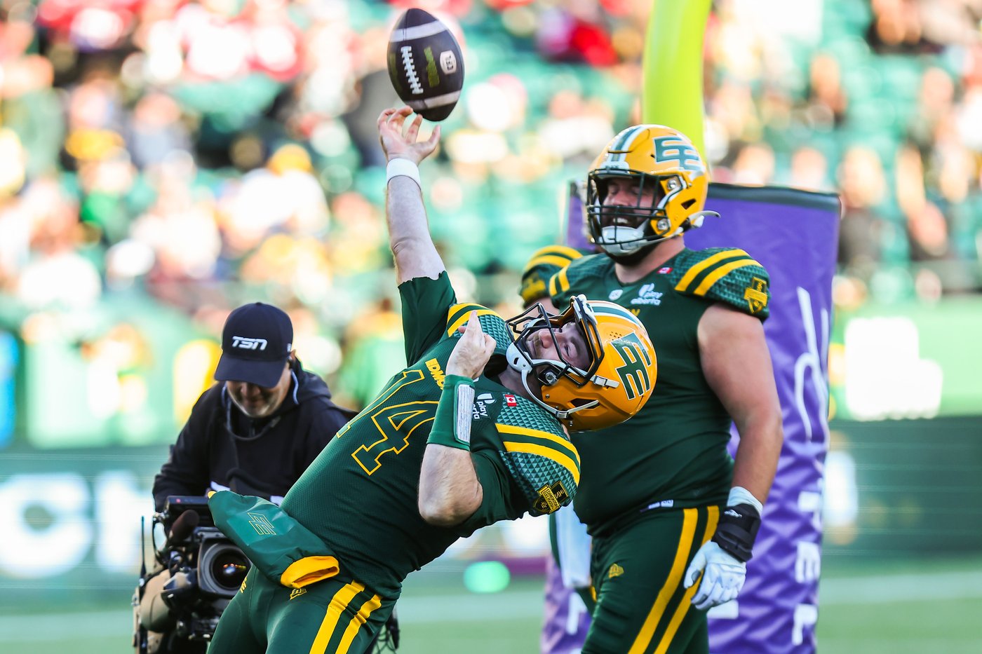 Return to home dominance fuelling Elks as Ticats come to Commonwealth | iNFOnews.ca