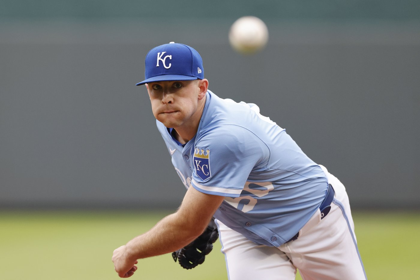 Alvarez’s long home run backs Brown’s solid start in Astros 7-3 win over Royals | iNFOnews.ca