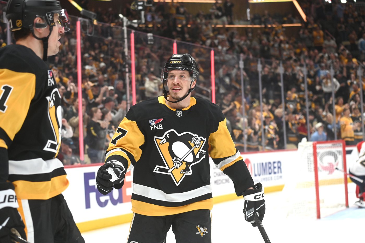 Malkin has 14th career hat trick, Penguins rout Panthers 9-4 to end Florida's bid for a 3-peat | iNFOnews.ca Malkin has 14th career hat trick, Penguins rout Panthers 9-4 to end Florida's bid for a 3-peat | iNFOnews.ca