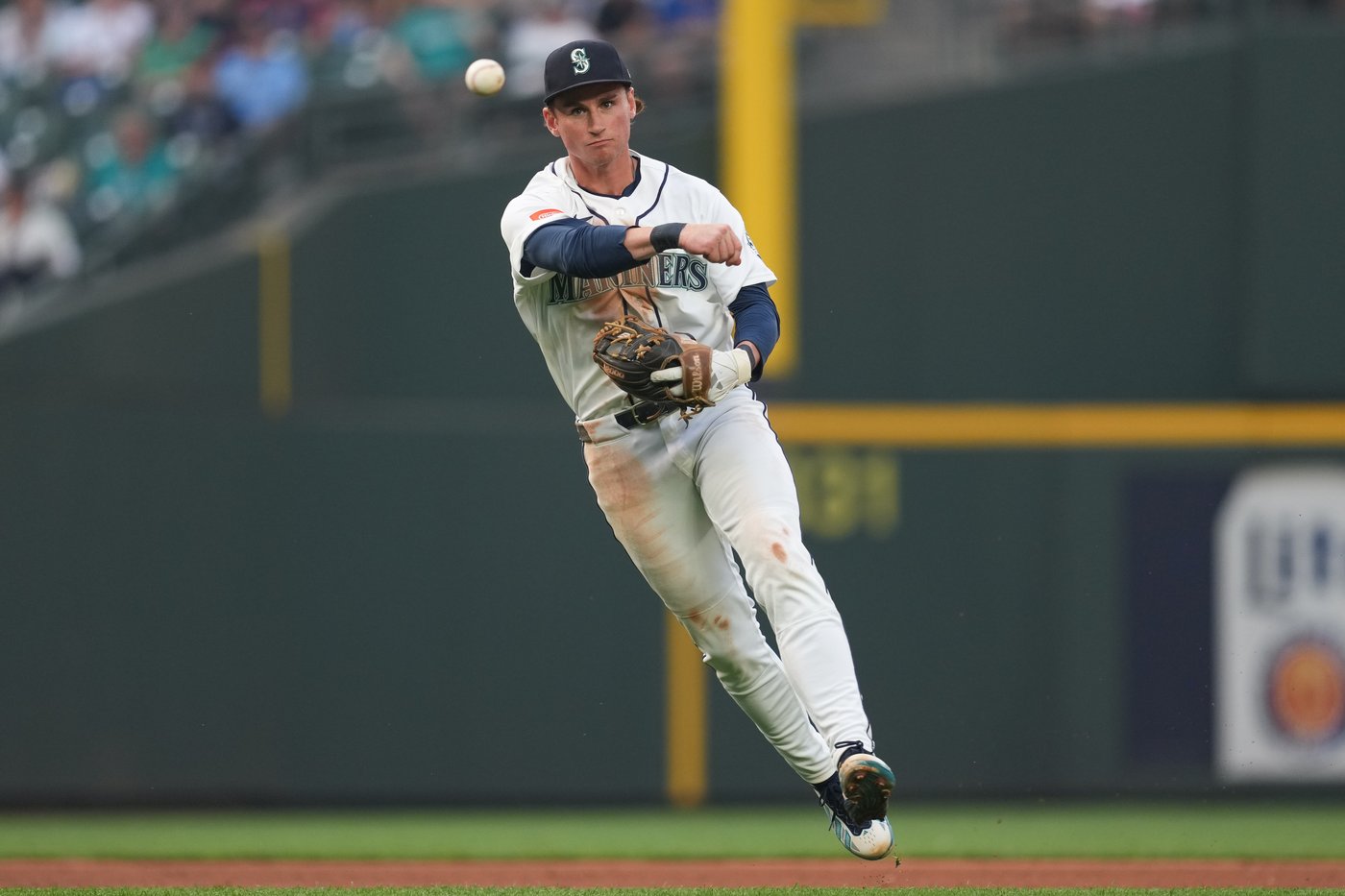 Mariners' Colt Emerson to have season-ending wrist surgery and Bryan Woo will make his next start | iNFOnews.ca Mariners' Colt Emerson to have season-ending wrist surgery and Bryan Woo will make his next start | iNFOnews.ca
