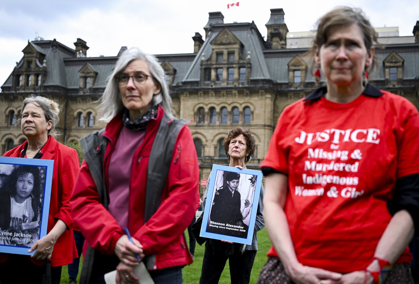Vigil held on Parliament Hill for missing and murdered Indigenous women | iNFOnews.ca Vigil held on Parliament Hill for missing and murdered Indigenous women | iNFOnews.ca