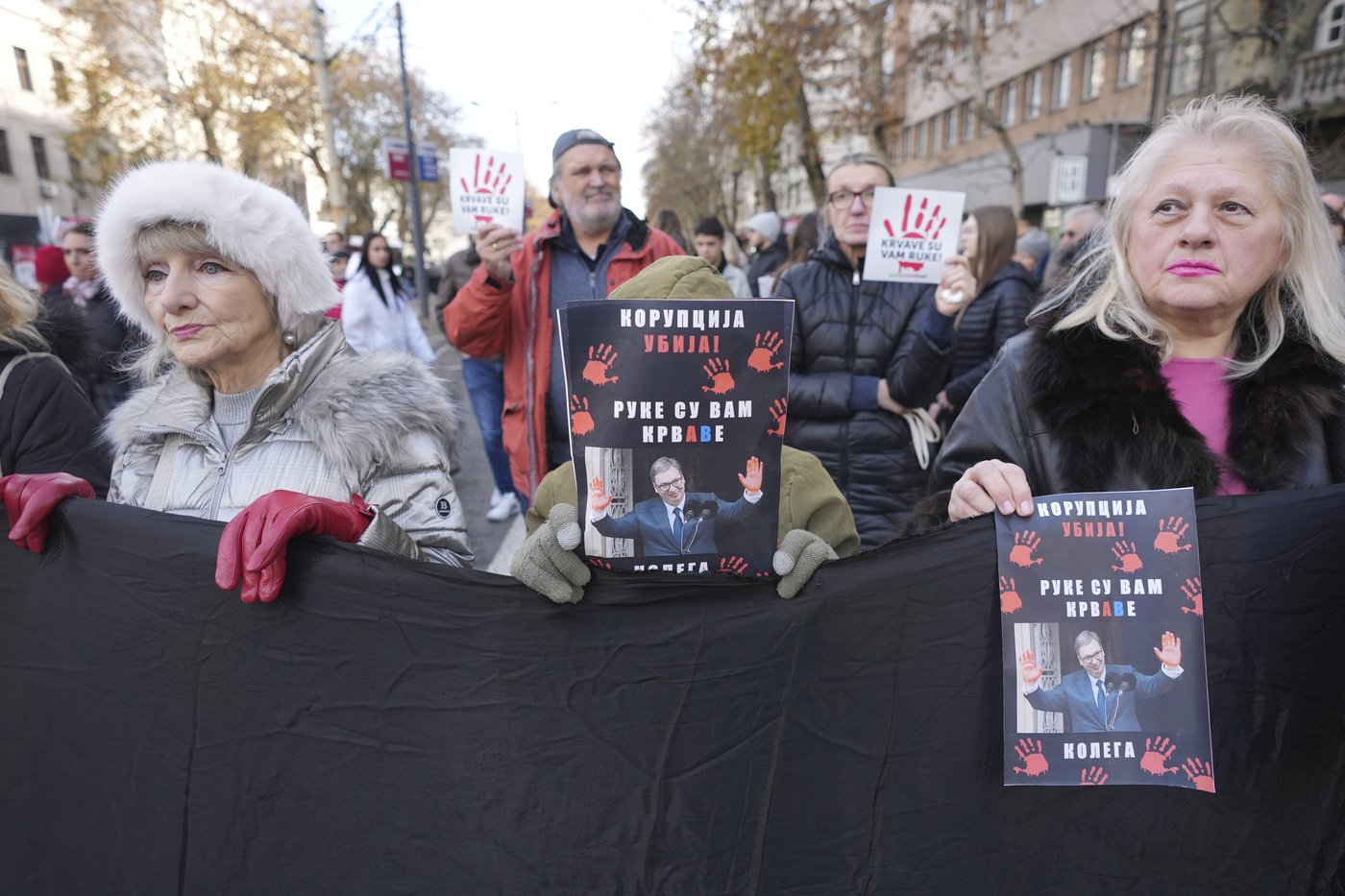 Car rams and injures orchestral musicians in Belgrade during a protest over station roof collapse | iNFOnews.ca