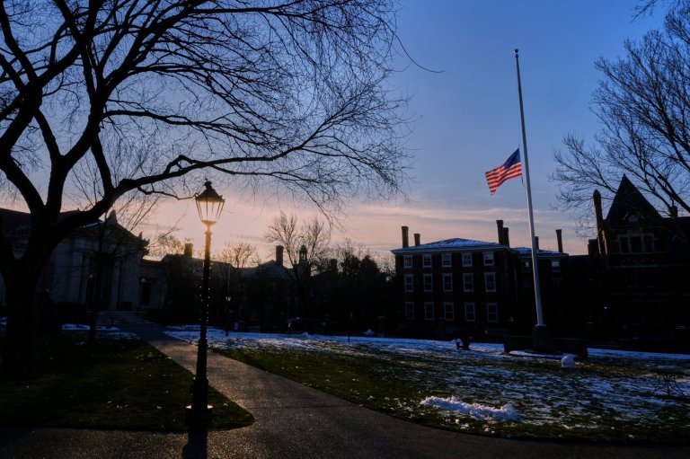 Brown University to release early decision notices as the search goes on for a shooting suspect | iNFOnews.ca