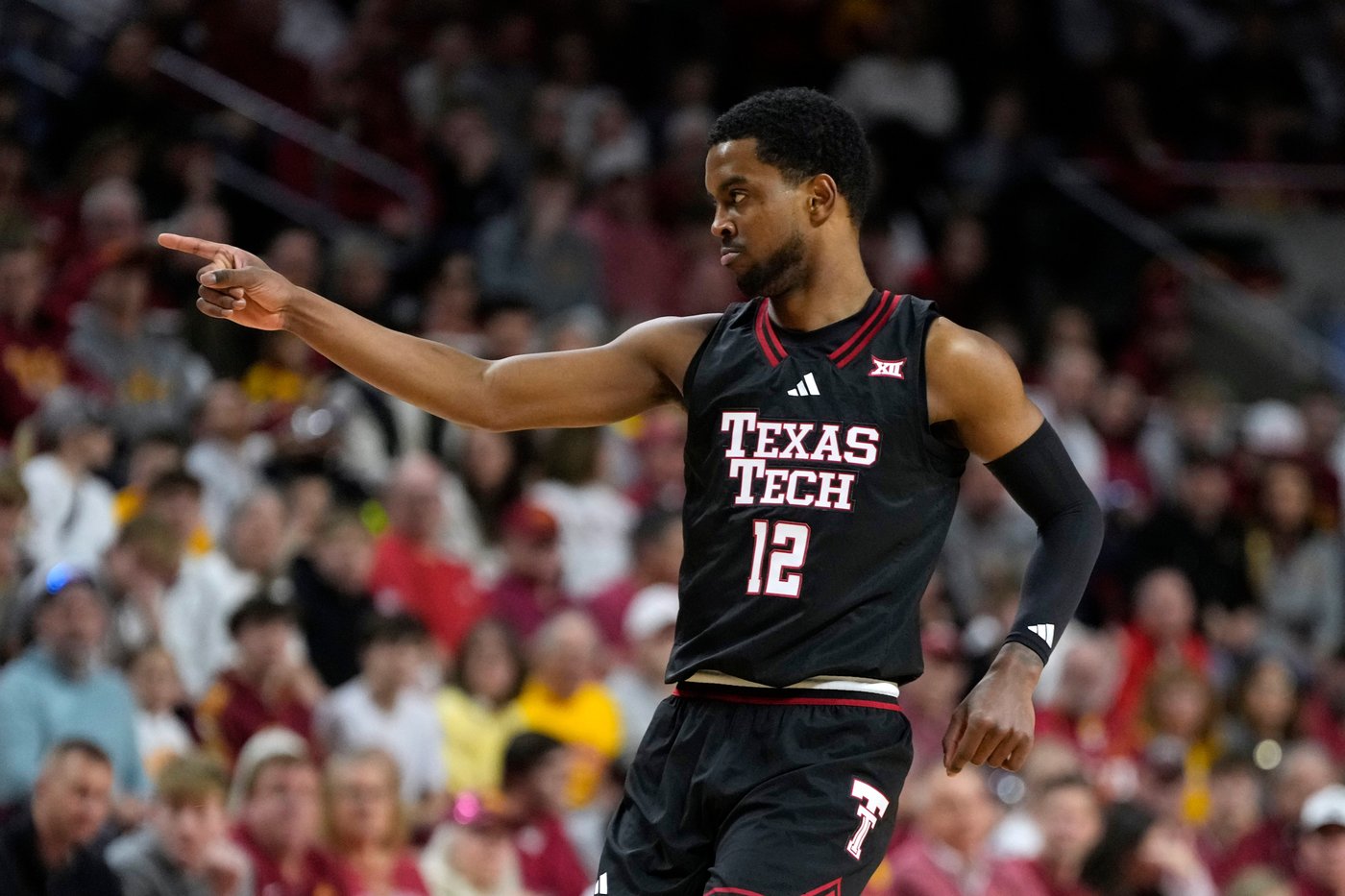 No. 16 Texas Tech ends No. 4 Iowa State's home winning streak, 82-73 | iNFOnews.ca
