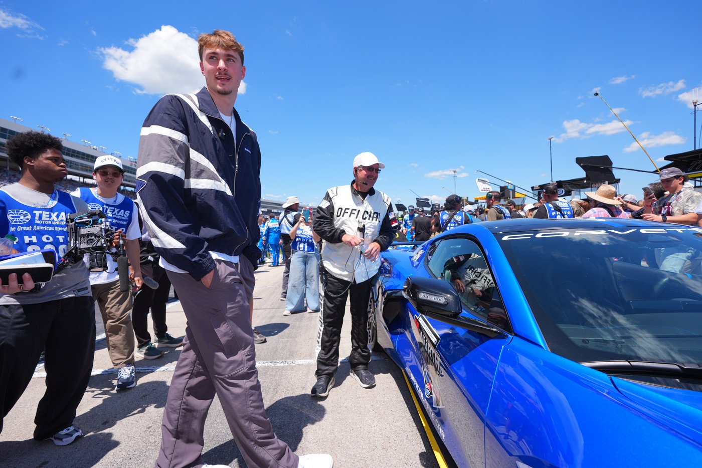 NBA top rookie Cooper Flagg gets a ride from NASCAR rookie Connor Zilisch | iNFOnews.ca NBA top rookie Cooper Flagg gets a ride from NASCAR rookie Connor Zilisch | iNFOnews.ca