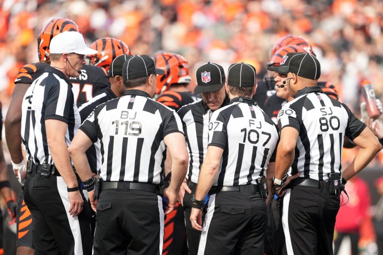 NFL set to begin hiring and training replacement officials, AP sources say | iNFOnews.ca