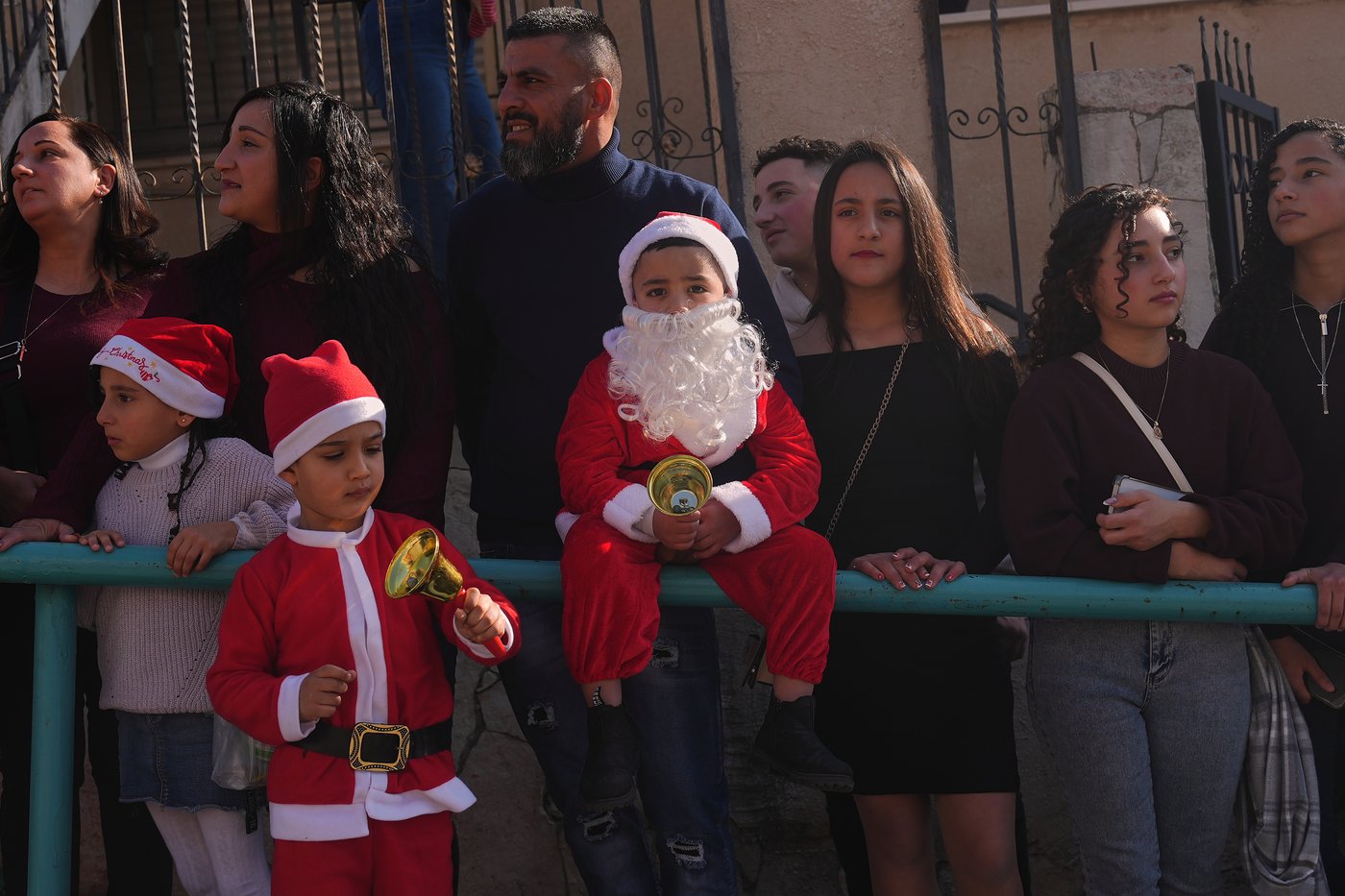 Photos of Christmas celebrations around the world | iNFOnews.ca