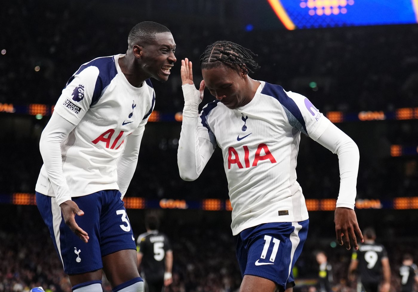 Spurs draw with Leeds for priceless point in Premier League survival fight | iNFOnews.ca