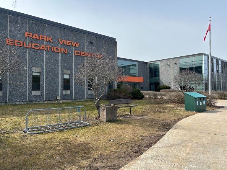 Bridgewater teen in court after threats to schools in N.S. and Manitoba | iNFOnews.ca