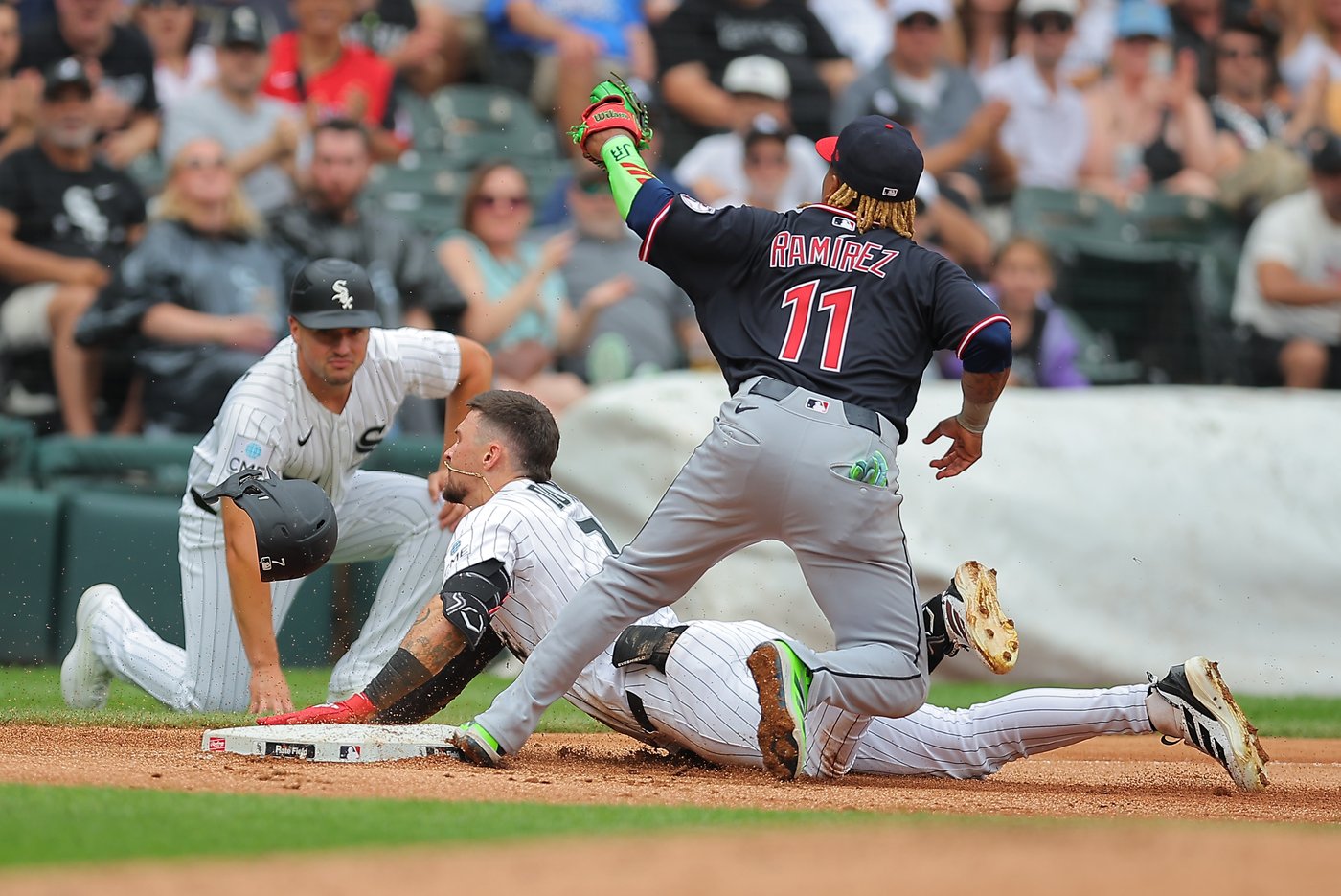 Colson Montgomery hits 3-run homer and White Sox top Guardians 5-3 to increase AL Central lead | iNFOnews.ca Colson Montgomery hits 3-run homer and White Sox top Guardians 5-3 to increase AL Central lead | iNFOnews.ca
