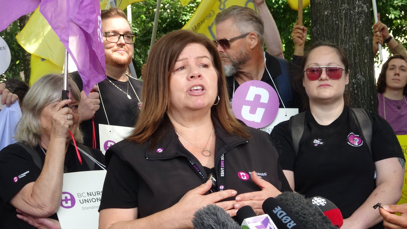 B.C. nurses expand pickets and file labour board complaint, citing intimidation | iNFOnews.ca