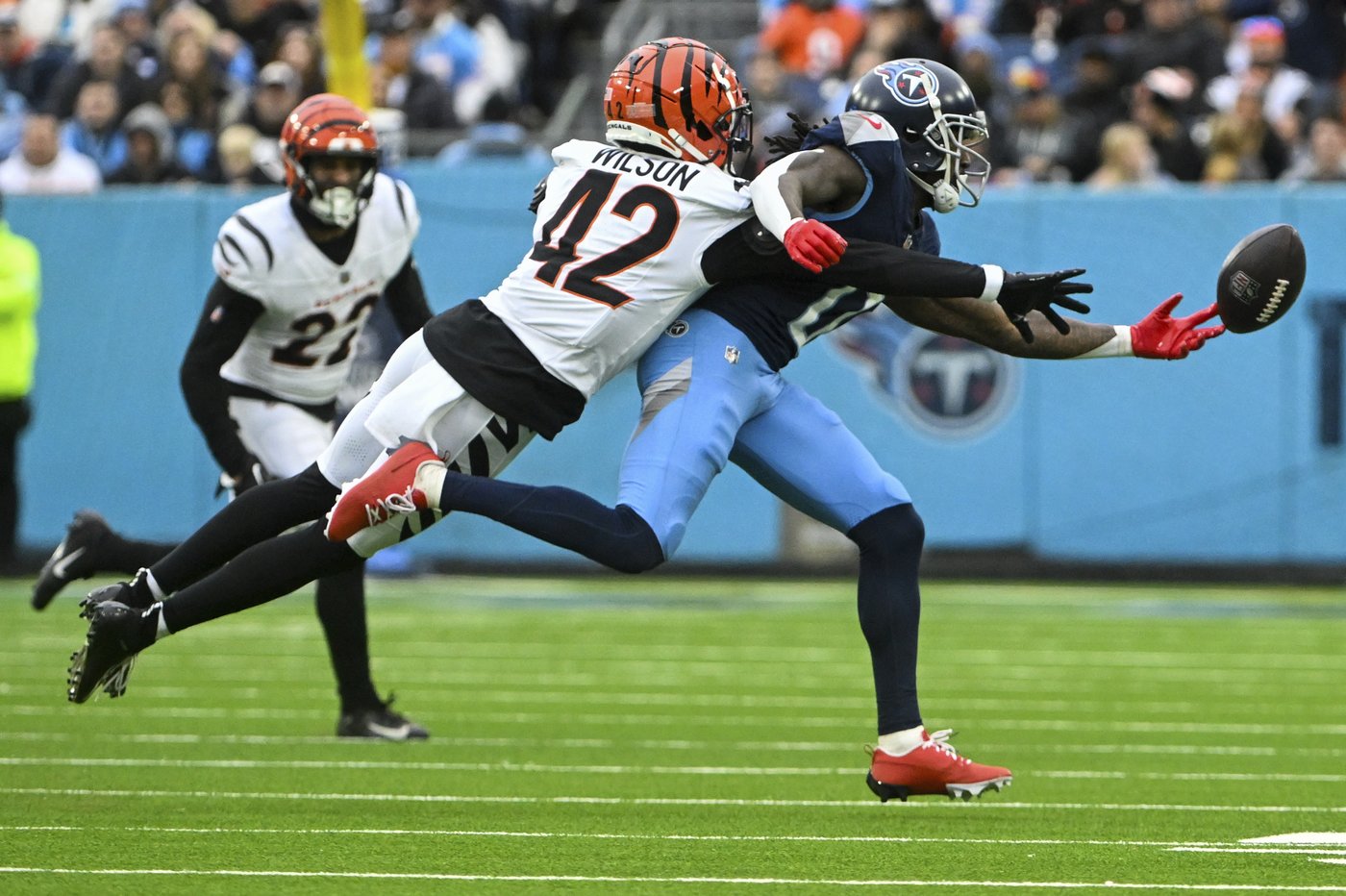 Savvy Proline bettors taking advantage of struggles by Patriots, Titans | iNFOnews.ca