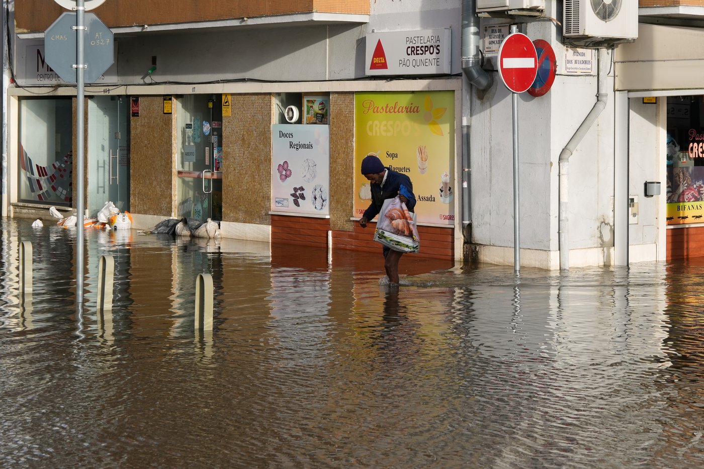 Spain and Portugal continue to battle Storm Leonardo as new storm approaches | iNFOnews.ca