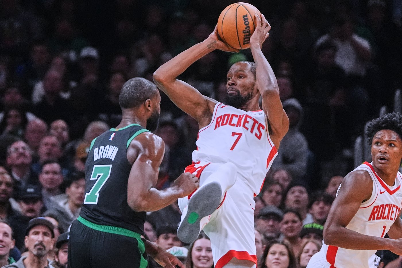 Durant scores 26, Rockets rout Celtics 128-101 | iNFOnews.ca Durant scores 26, Rockets rout Celtics 128-101 | iNFOnews.ca