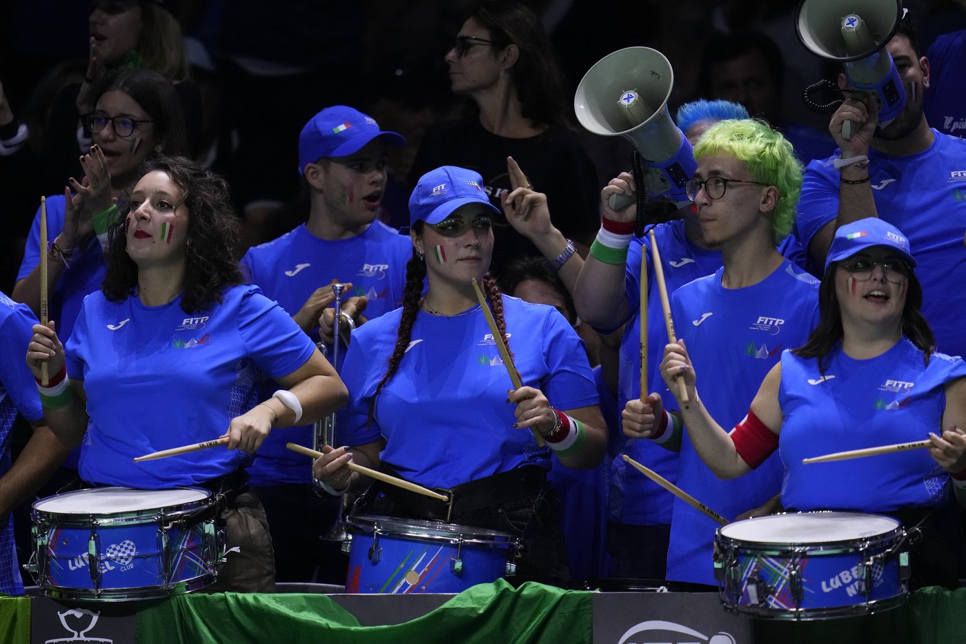 Jannik Sinner leads Italy past the Netherlands for its second consecutive Davis Cup title | iNFOnews.ca