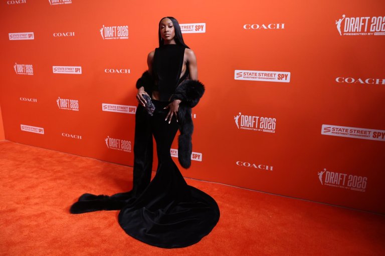 Rookies help bring Met Gala energy to the WNBA draft's orange carpet | iNFOnews.ca
