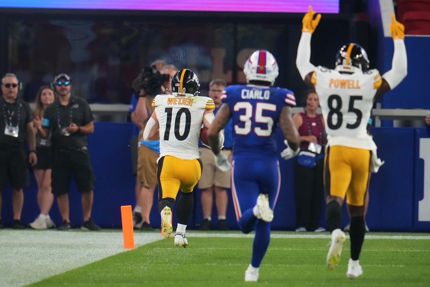 Bills close preseason with 28-27 win over Steelers on Buechele's late 2-point conversion | iNFOnews.ca Bills close preseason with 28-27 win over Steelers on Buechele's late 2-point conversion | iNFOnews.ca