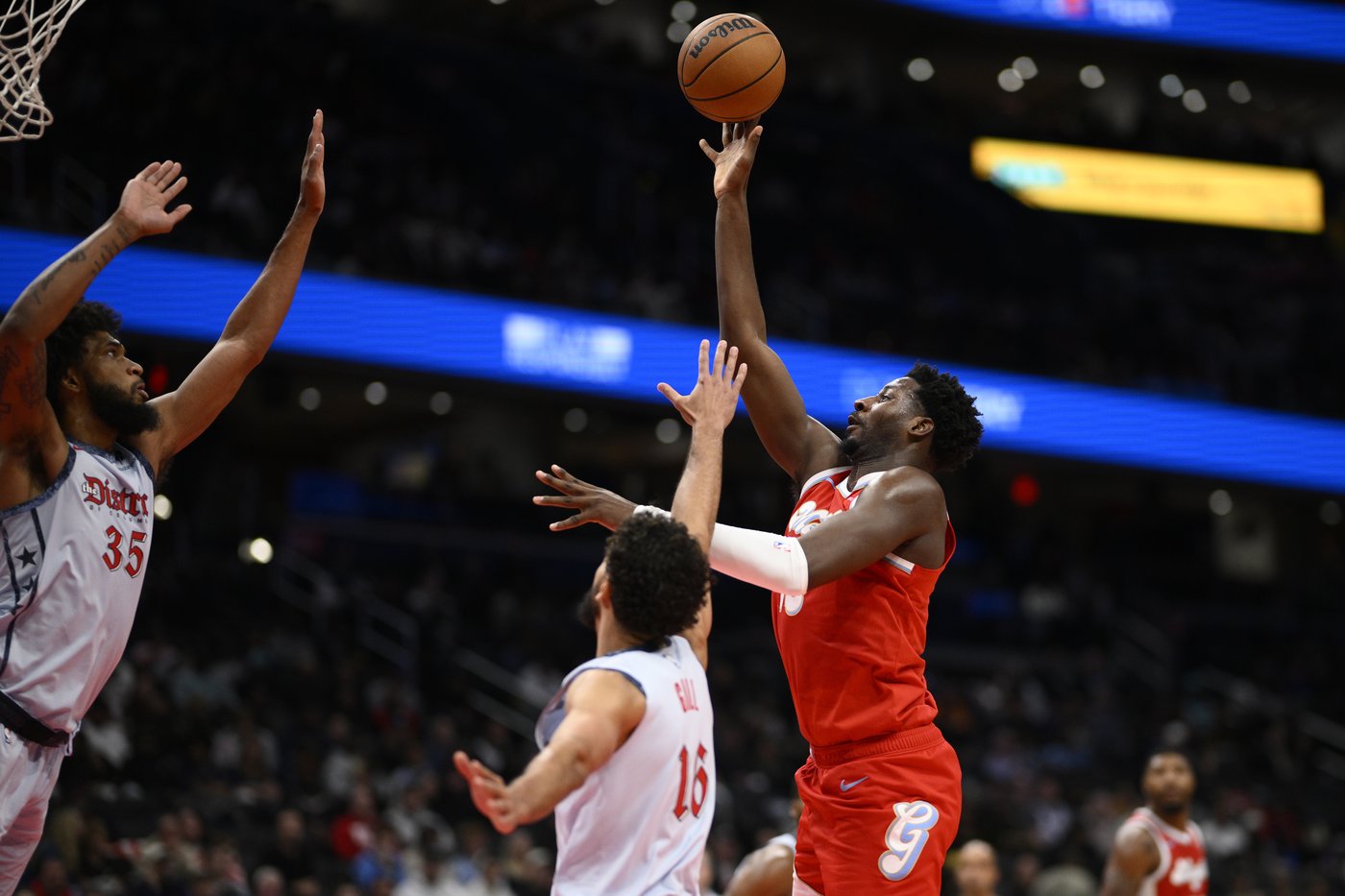 Short-handed Grizzlies cruise to 140-112 win over Wizards | iNFOnews.ca Short-handed Grizzlies cruise to 140-112 win over Wizards | iNFOnews.ca