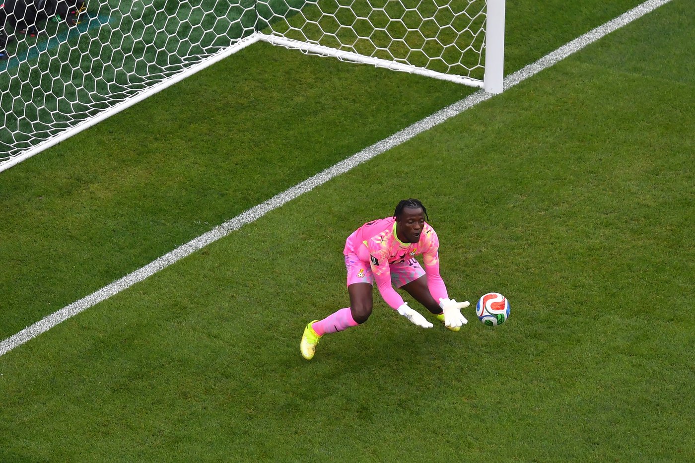 England and Ghana play to 0-0 draw at World Cup despite flurry-filled final minutes | iNFOnews.ca England and Ghana play to 0-0 draw at World Cup despite flurry-filled final minutes | iNFOnews.ca
