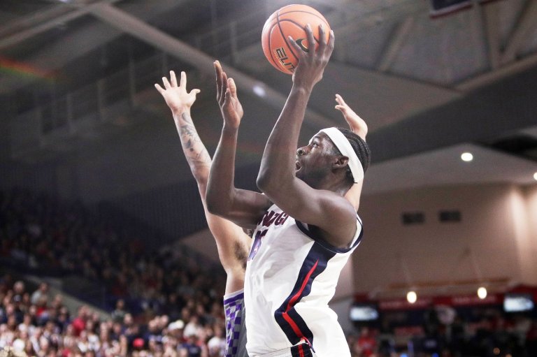 Graham Ike scores 19 points as No. 9 Gonzaga beats Portland 89-48 to clinch WCC crown | iNFOnews.ca