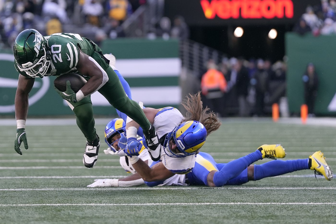 Rams don't dominate, but they're rolling toward the playoffs with superb complementary football | iNFOnews.ca