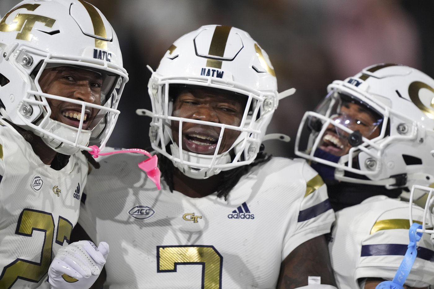 Philo delivers go-ahead TD run with 22 seconds remaining to lift Georgia Tech past N.C. State 30-29 | iNFOnews.ca