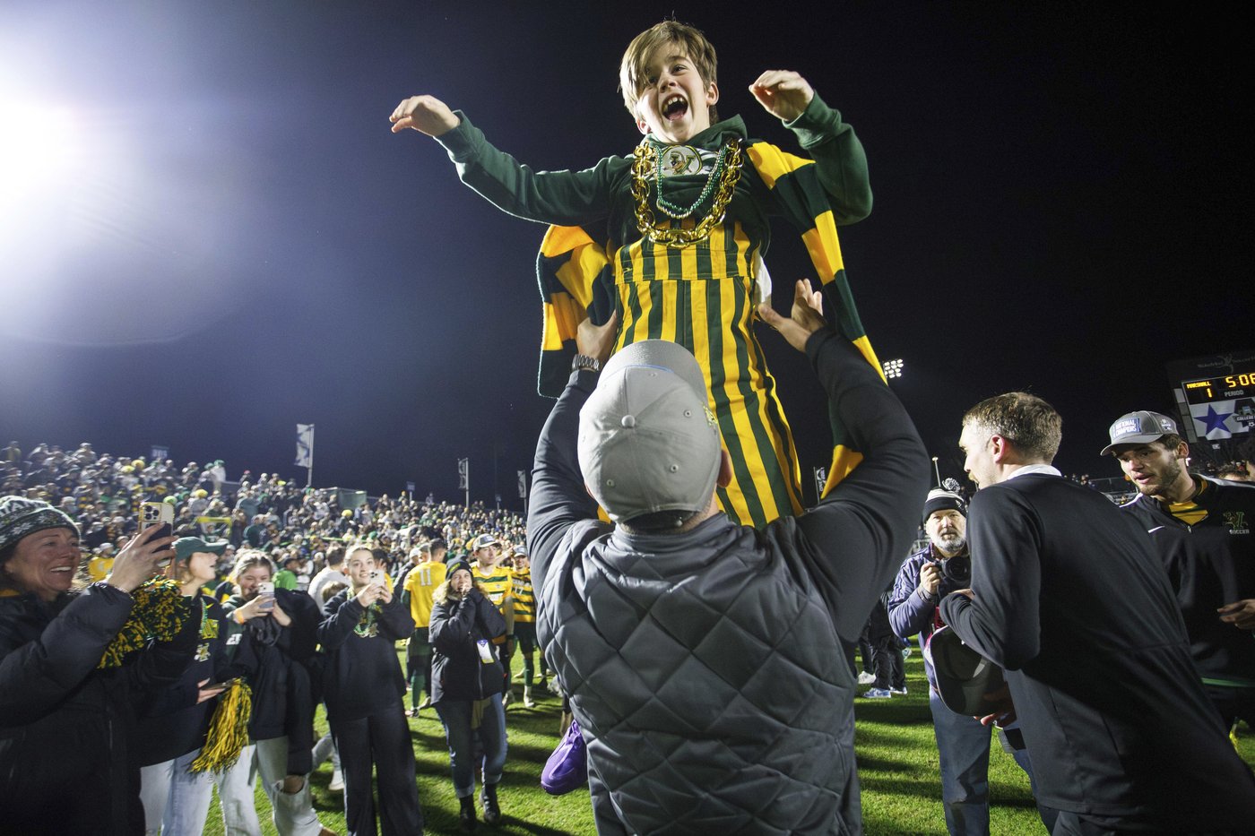 Vermont claims the program's first national championship on Maximilian Kissel's overtime goal | iNFOnews.ca