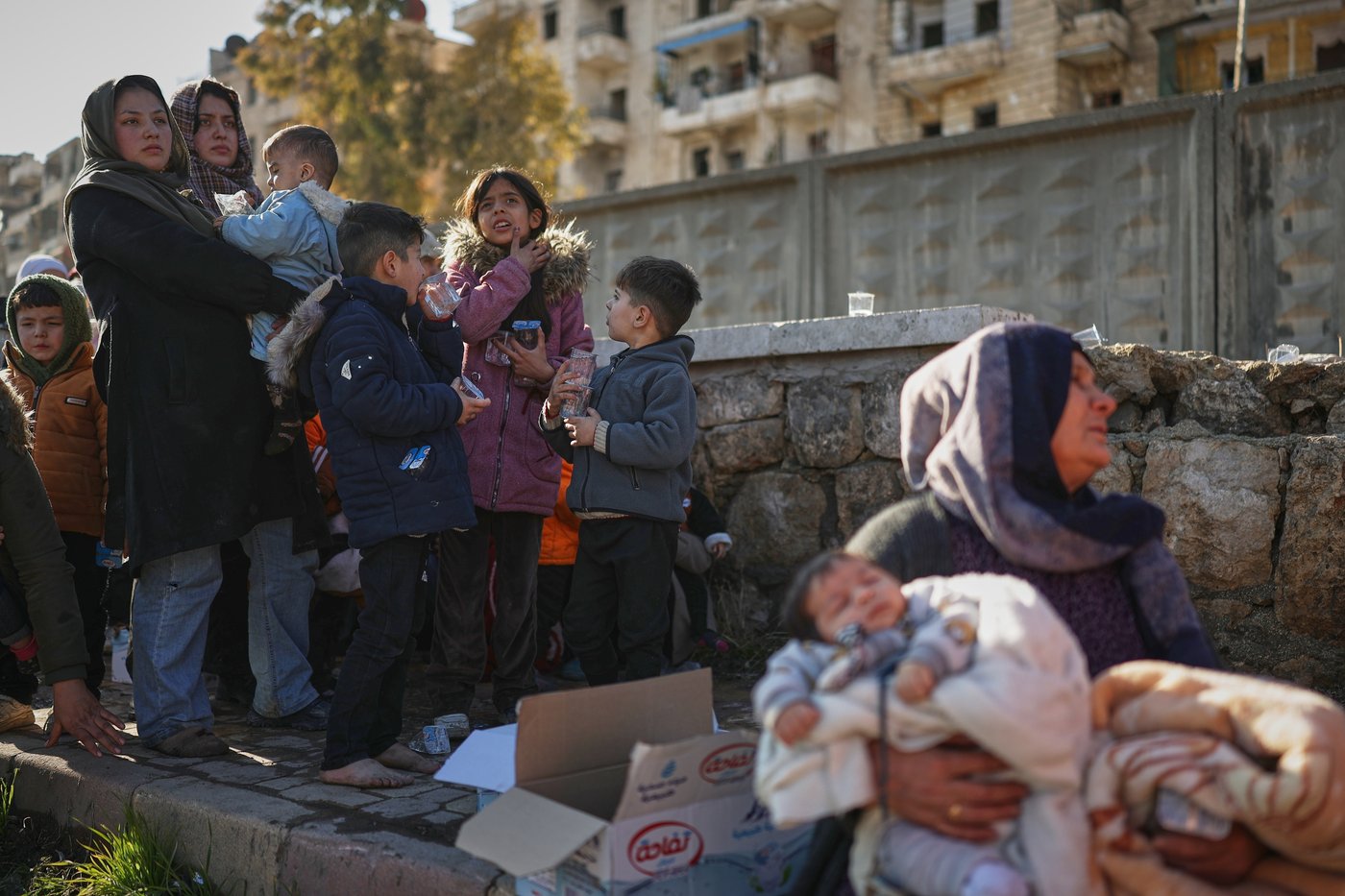 Kurdish fighters evacuated from Aleppo after days of violent clashes | iNFOnews.ca