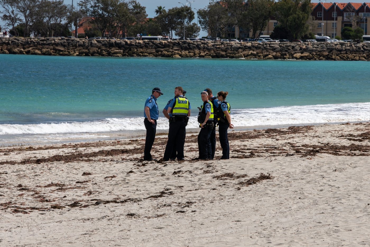 Shark kills swimmer off Western Australian city beach | iNFOnews.ca Shark kills swimmer off Western Australian city beach | iNFOnews.ca