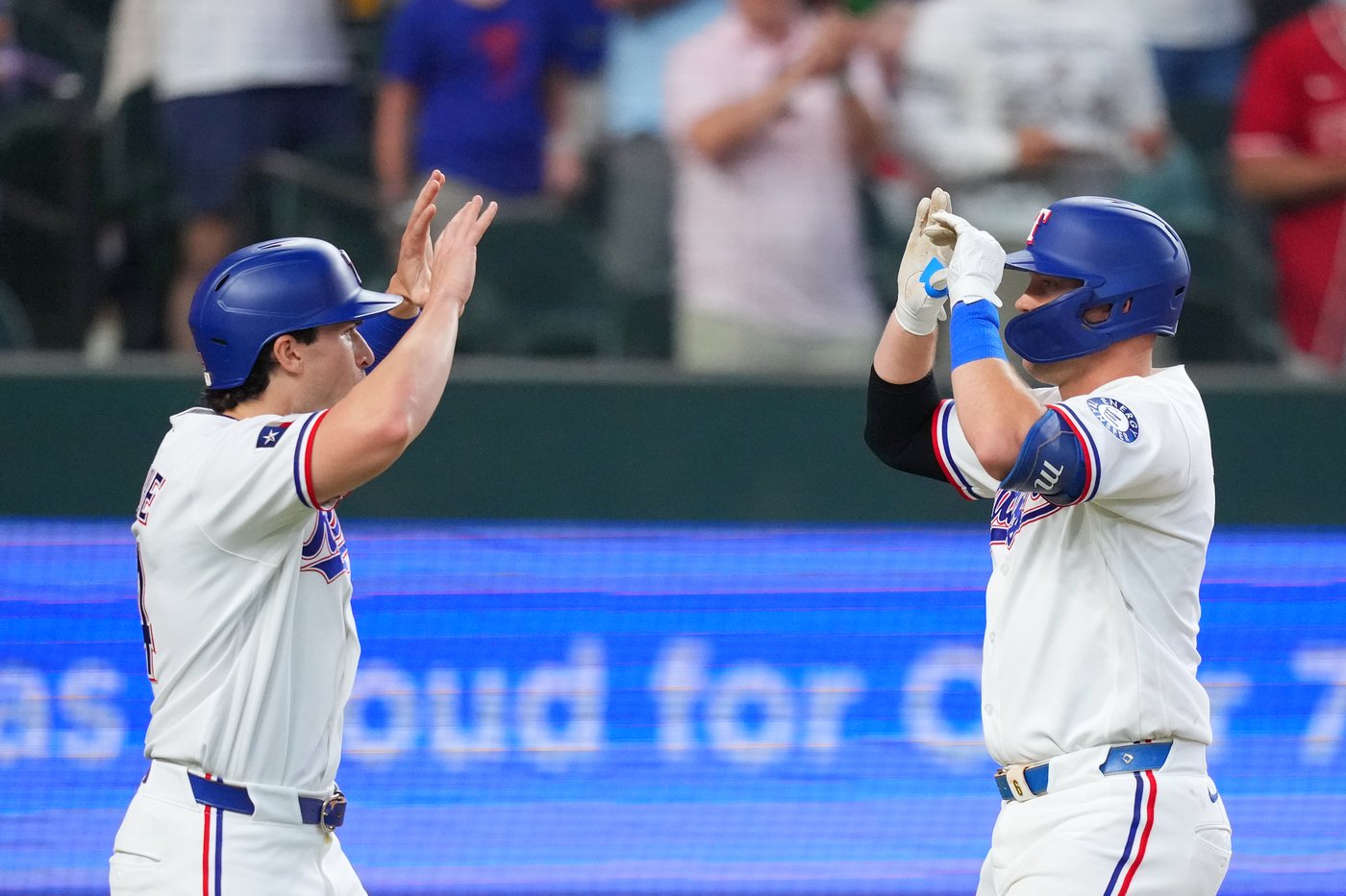 Revitalized Rangers win home finale to go into final weekend still with AL West title chance | iNFOnews.ca