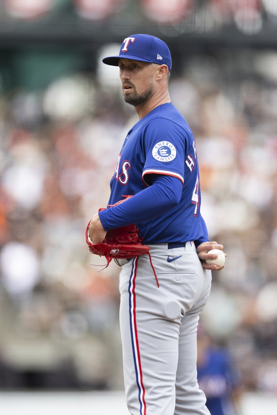 Patrick Bailey's pinch-hit single in the 9th lifts the Giants over the Rangers 3-2 | iNFOnews.ca
