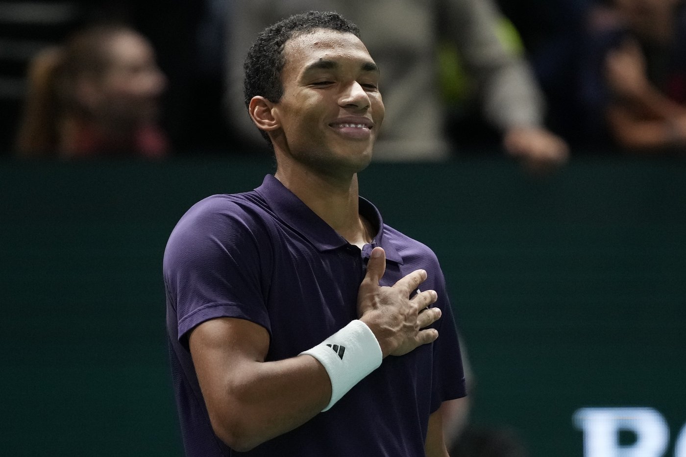 Auger-Aliassime beats Bublik to set up Paris Masters final against either Sinner or Zverev | iNFOnews.ca Auger-Aliassime beats Bublik to set up Paris Masters final against either Sinner or Zverev | iNFOnews.ca