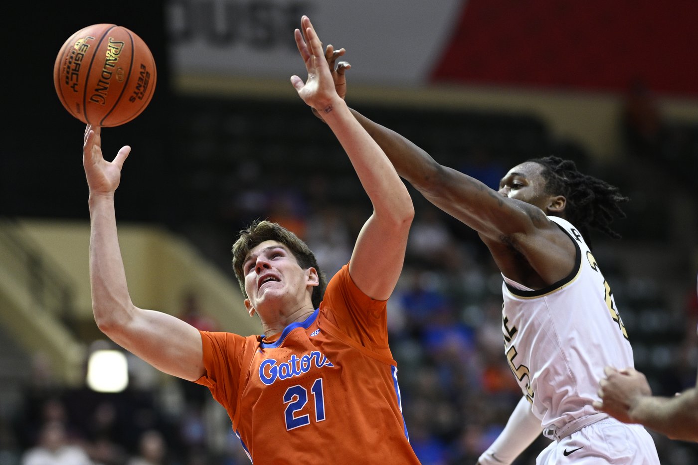 Clayton and Martin power No. 18 Florida past Wake Forest 75-58 | iNFOnews.ca