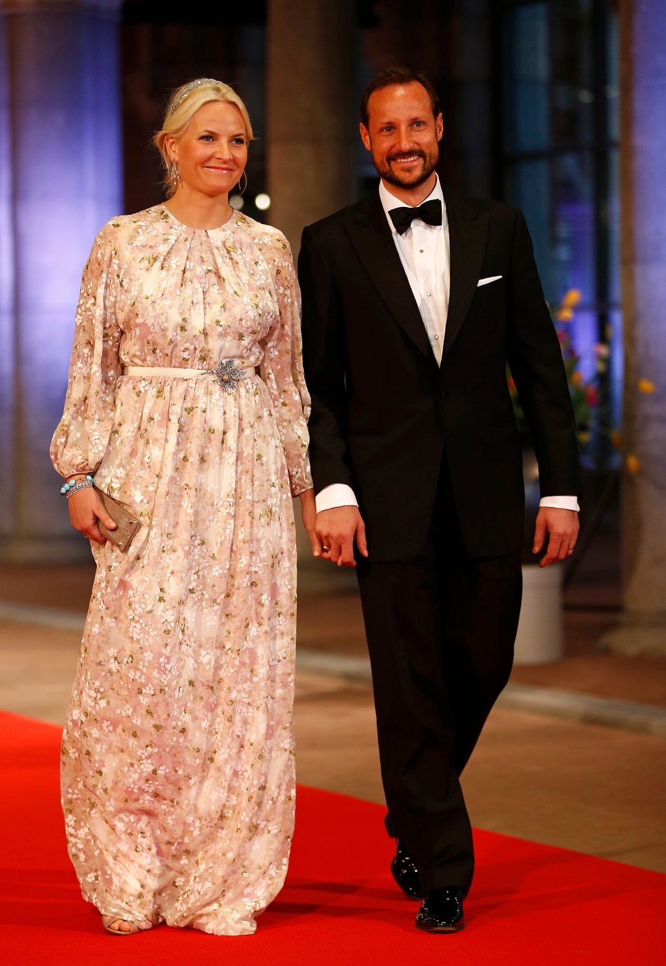 Norway's crown prince becomes King Haakon VIII after his father's death | iNFOnews.ca Norway's crown prince becomes King Haakon VIII after his father's death | iNFOnews.ca