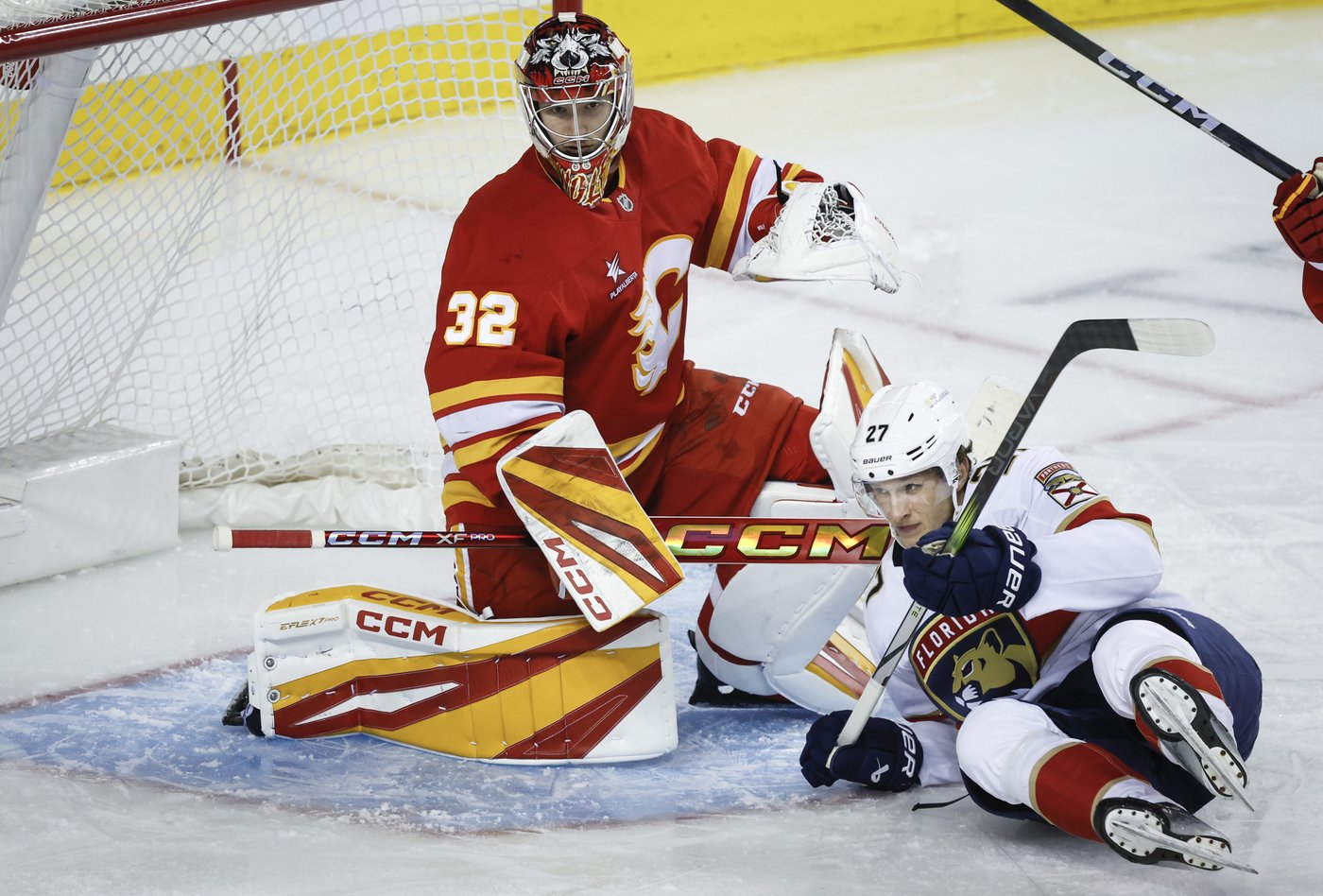 Flames bounce back with grit, blank Panthers 3-0 | iNFOnews.ca