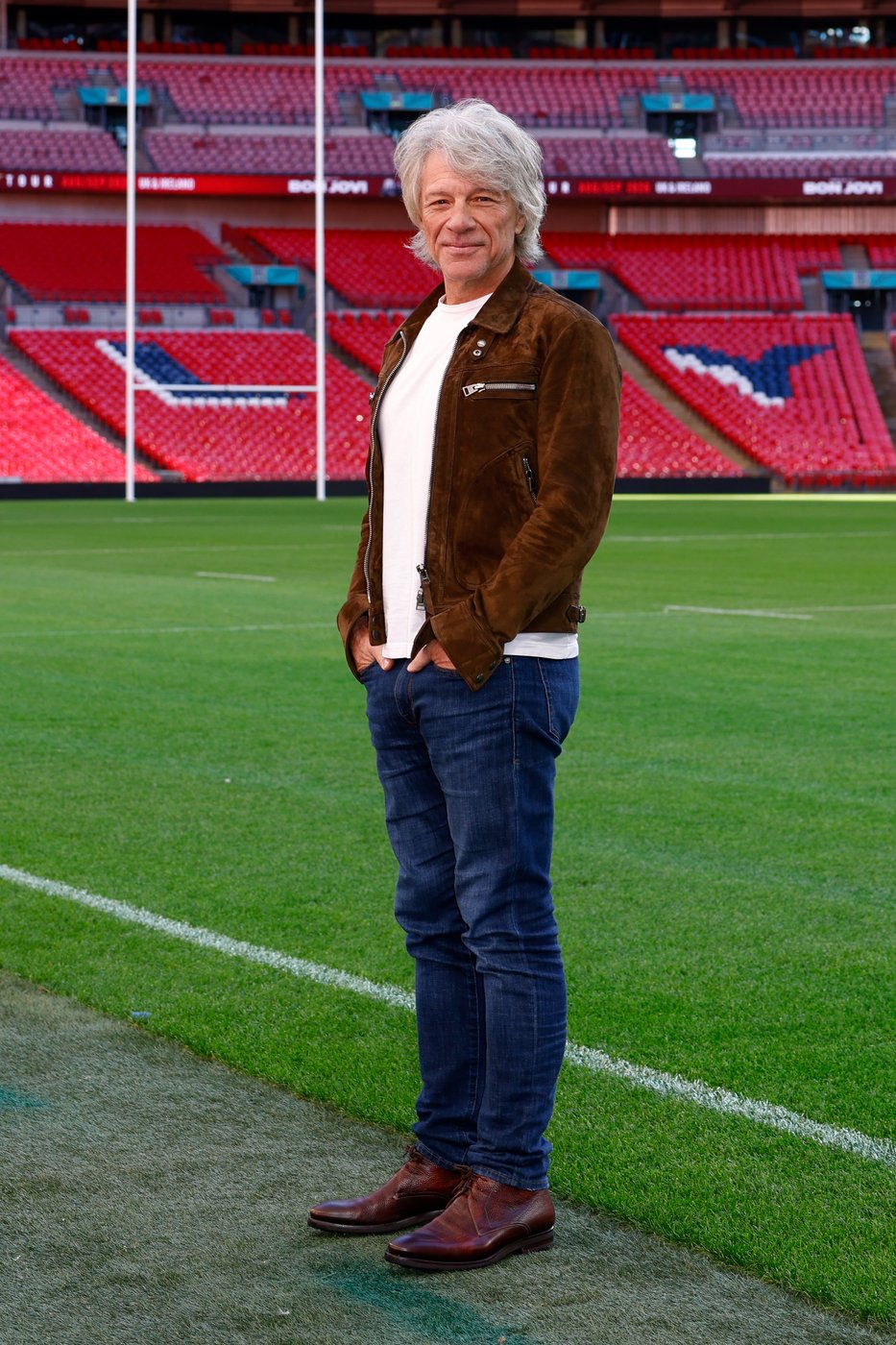 Jon Bon Jovi talks first tour since vocal cord surgery, new album and Bruce Springsteen | iNFOnews.ca